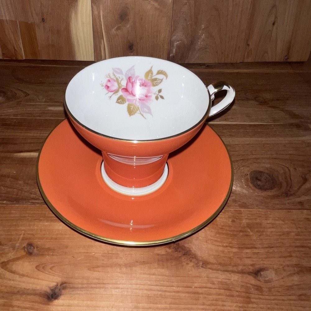 AYNSLEY RUST CORSET TEA CUP AND SAUCER WITH ROSE PATTERN IN CUP England Dainty